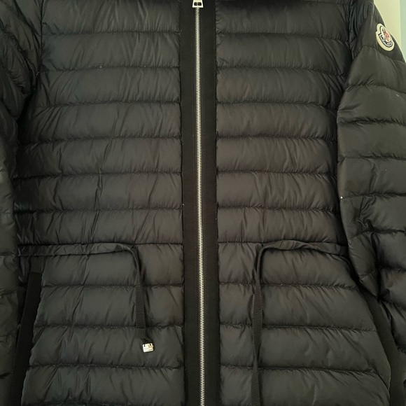 Moncler Raie short down jacket. - Picture 10 of 15
